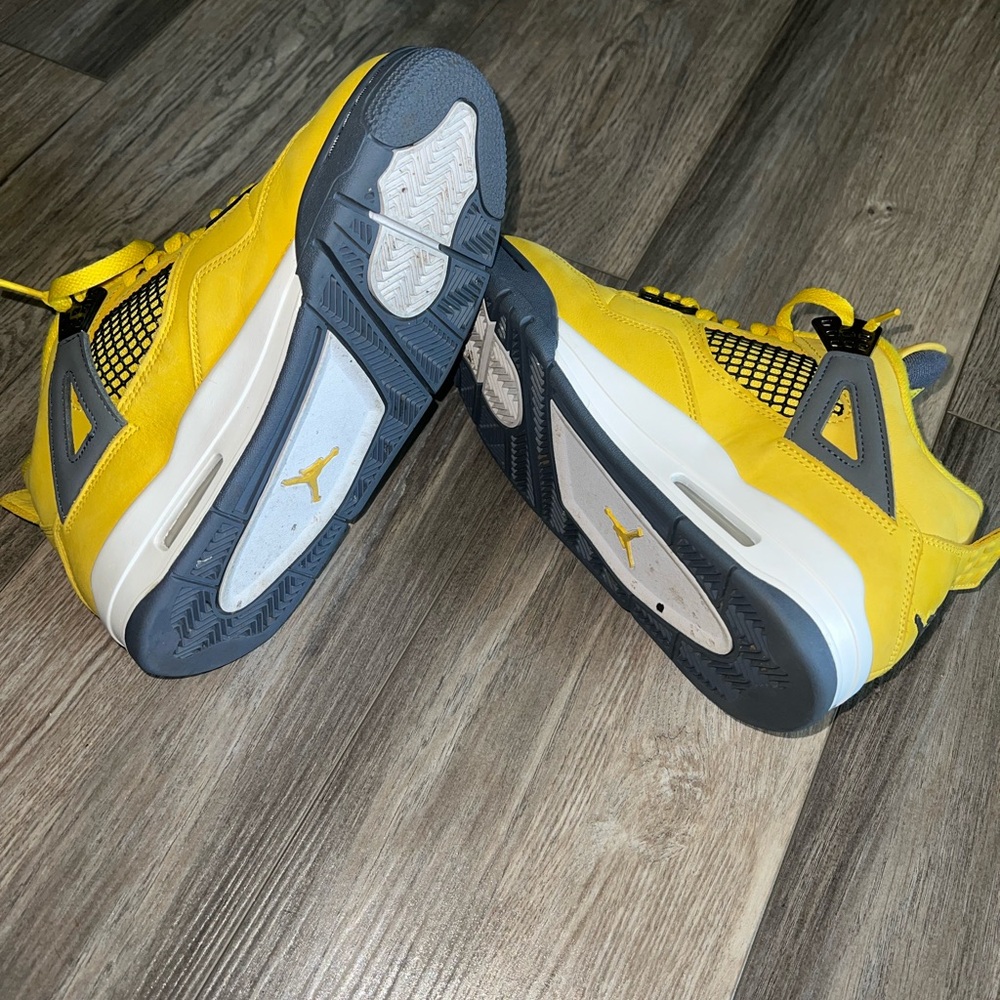 Jordan 4 - Picture 11 of 11